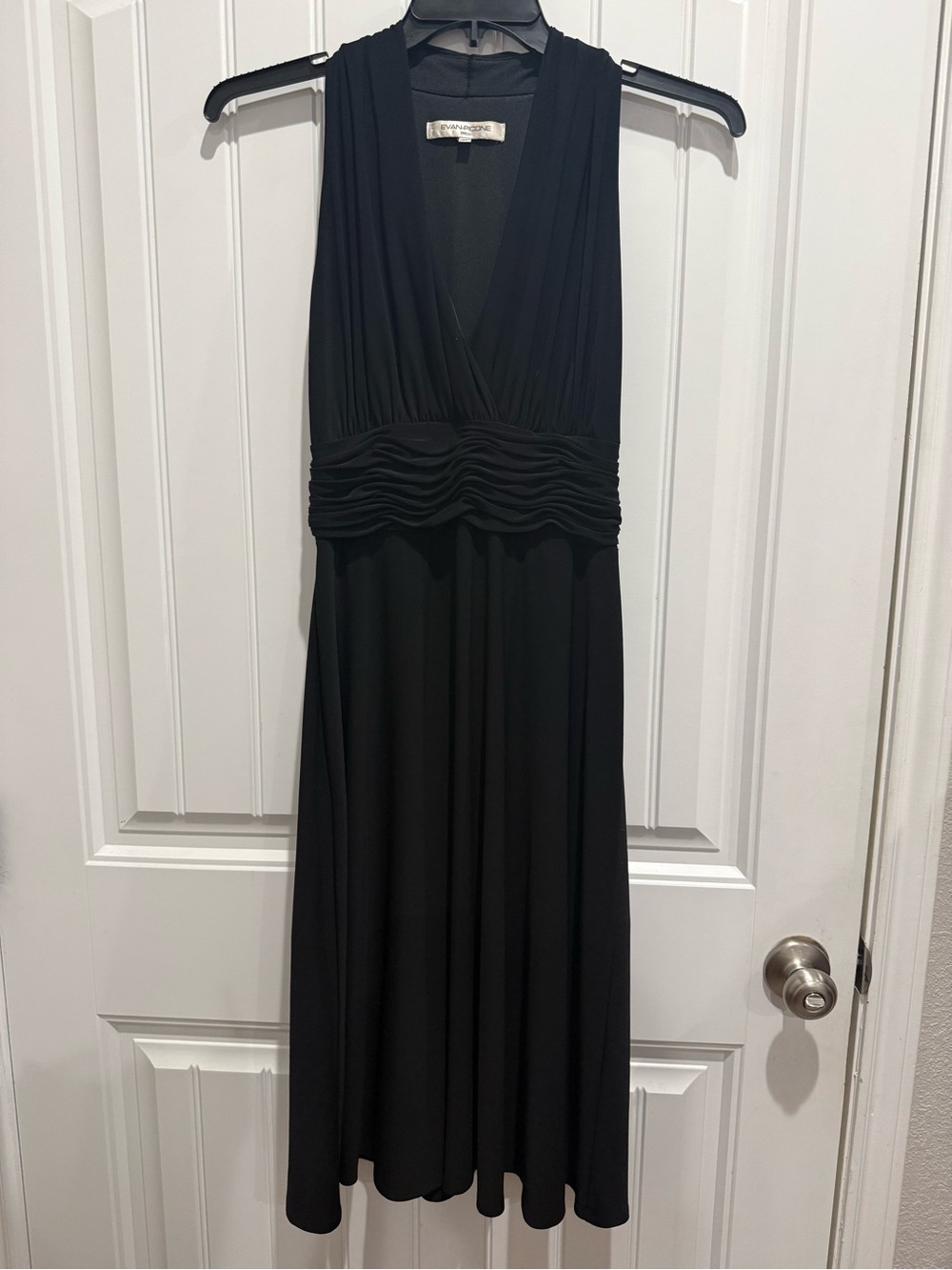 Black Sleeveless V-Neck Midi Dress by Evan Picone Sz 10